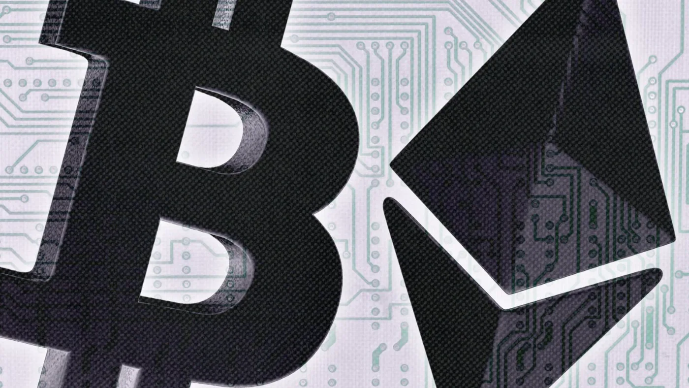 Bitcoin ETFs See Positive Week Despite Ether Fund Outflows