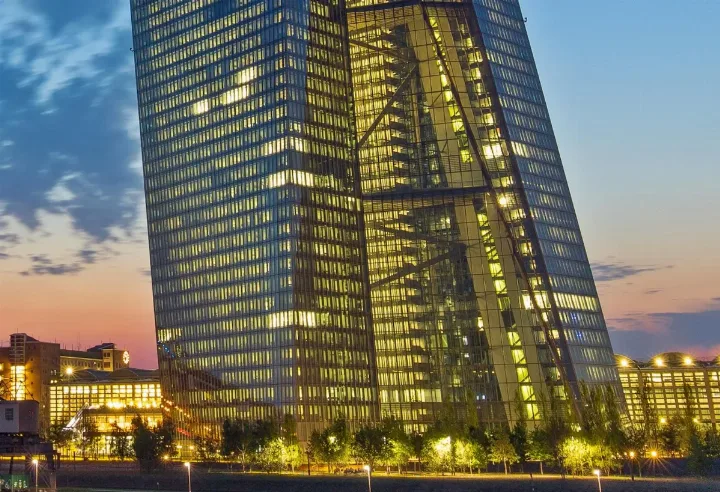 Europe Eyes Broader Stablecoin Restrictions: Lending, Staking in Focus