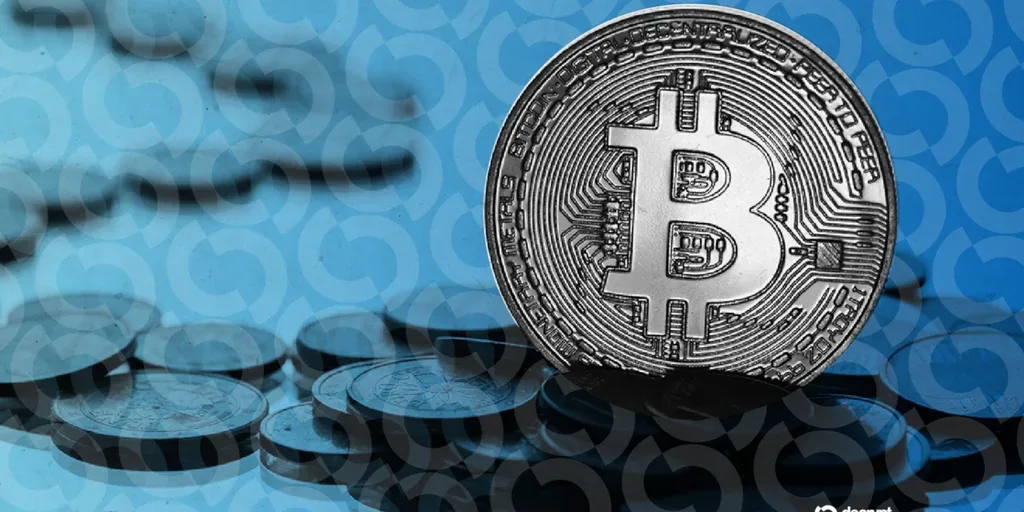 Bitcoin Stalls at $15.6B Options Expiry While XRP, Solana Extend Gains
